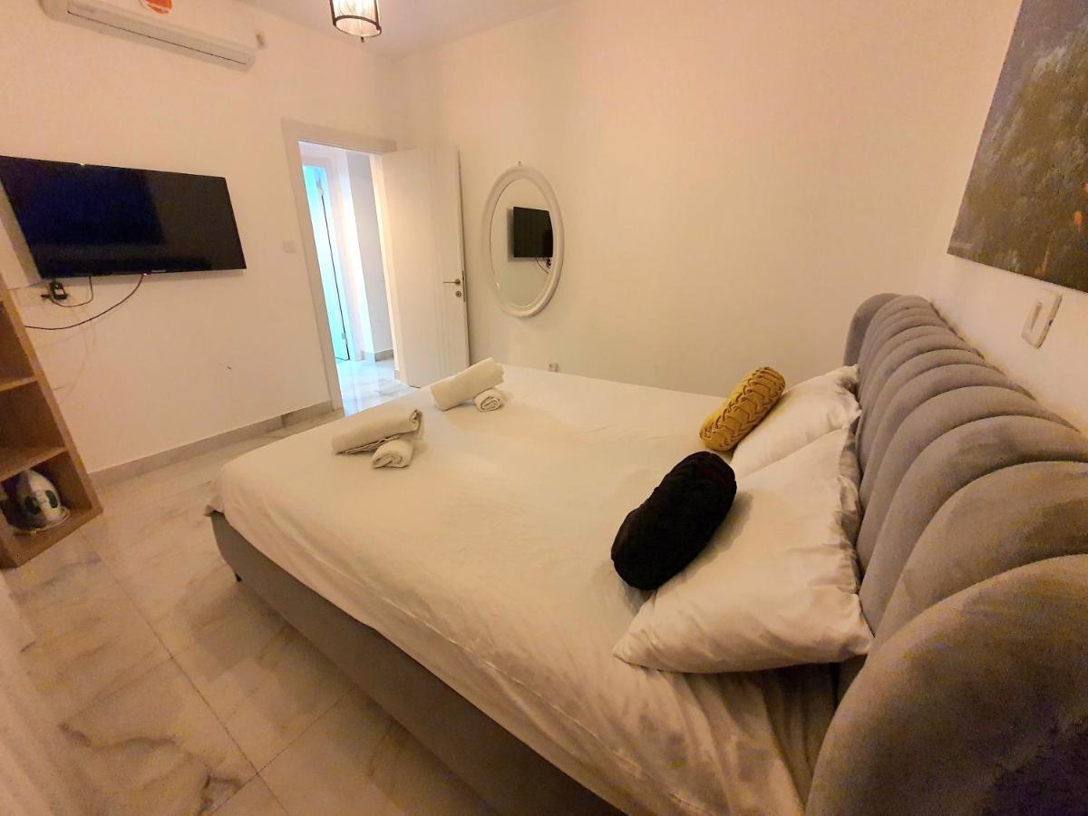 Barak Royal Suites Vip 134 - חמש דקות מהים ומהטיילת Eilat Buitenkant foto
