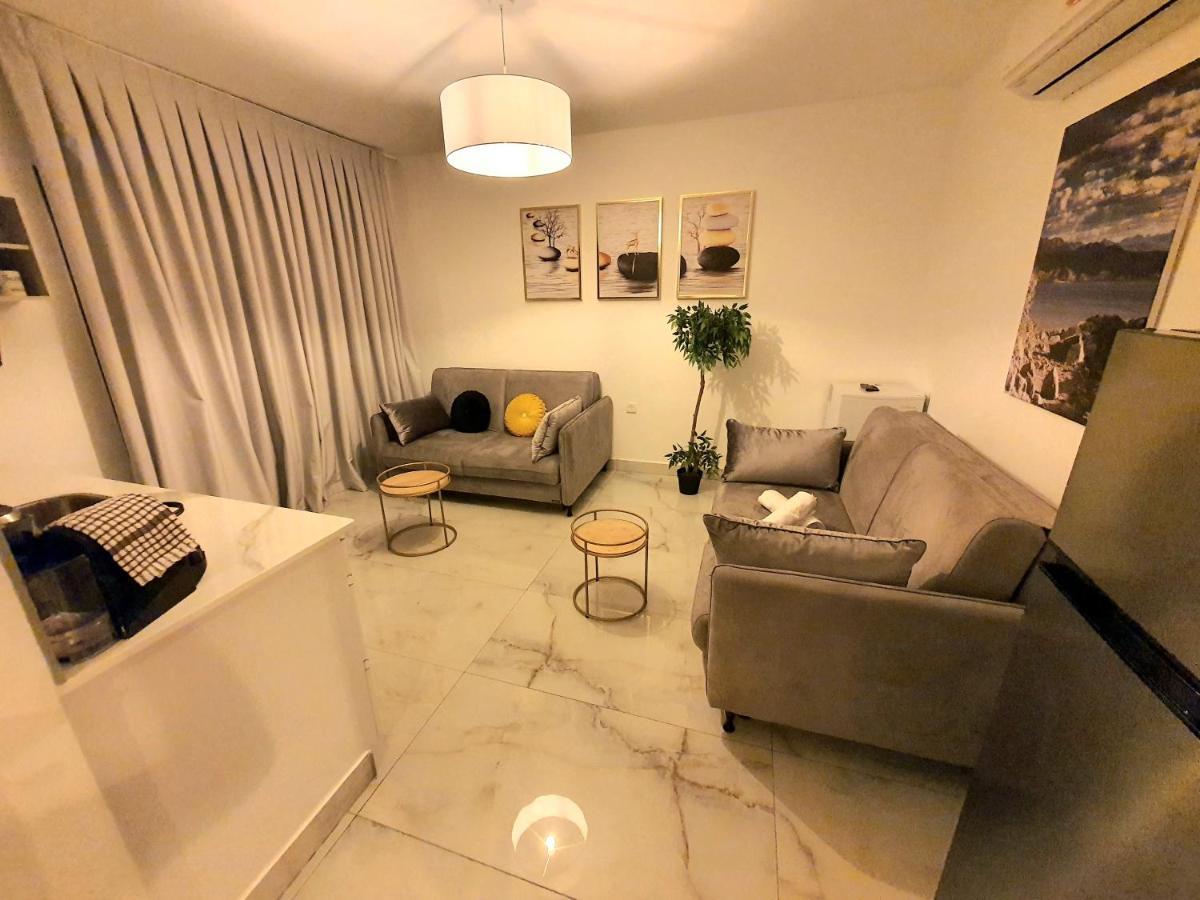 Barak Royal Suites Vip 134 - חמש דקות מהים ומהטיילת Eilat Buitenkant foto