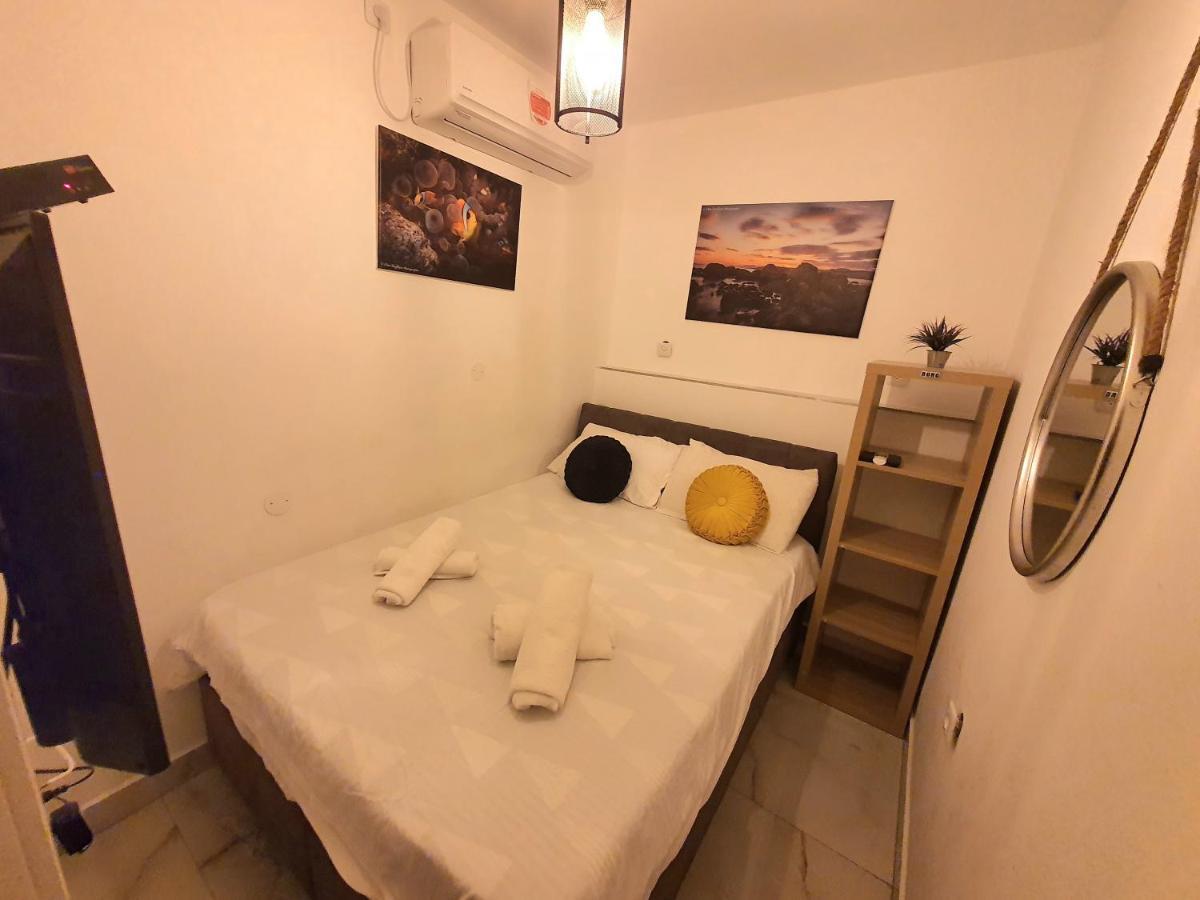 Barak Royal Suites Vip 134 - חמש דקות מהים ומהטיילת Eilat Buitenkant foto