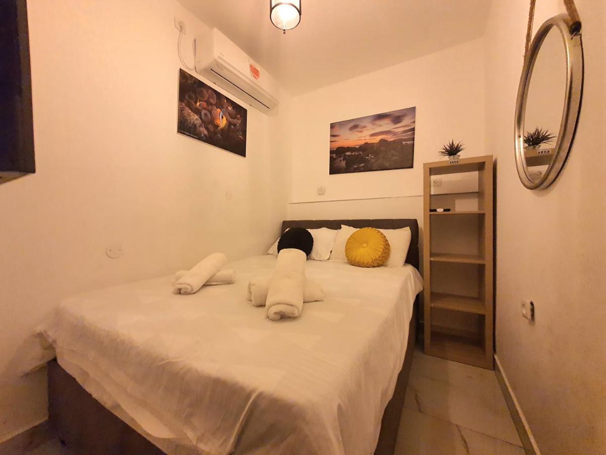 Barak Royal Suites Vip 134 - חמש דקות מהים ומהטיילת Eilat Buitenkant foto